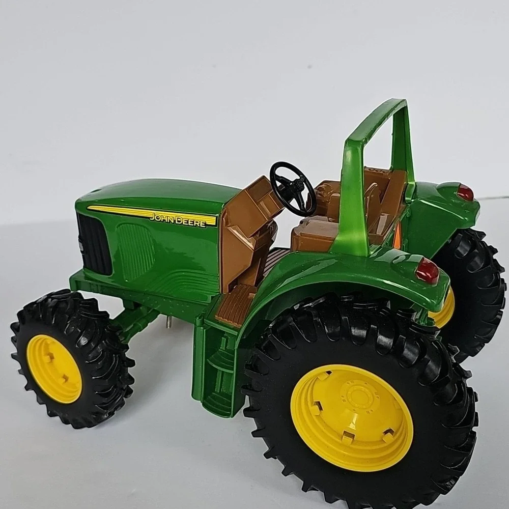 John Deere Tough Tractor 1/16 Scale Diecast Hood Farm Toy  ERTL Large 1601